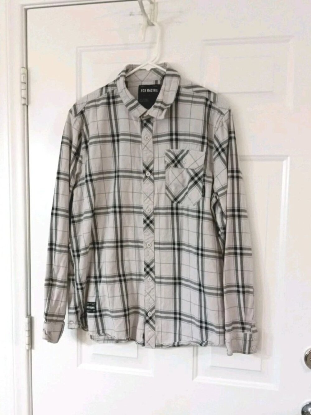 Fox Racing Men’s Large Flannel Shirt Light Gray Plaid Long Sleeve Button Up